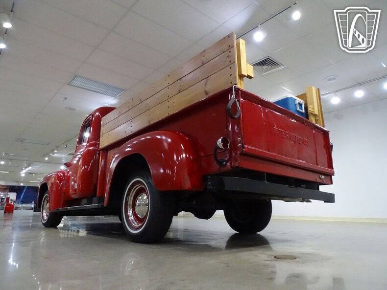 1952 International I-110