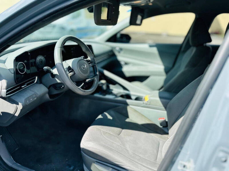 2022 Hyundai Elantra