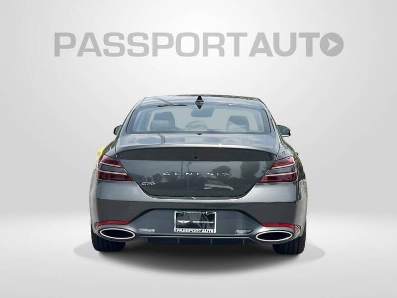2026 Genesis G70 2.5T Standard