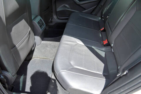 2014 Volkswagen Passat 1.8T SE