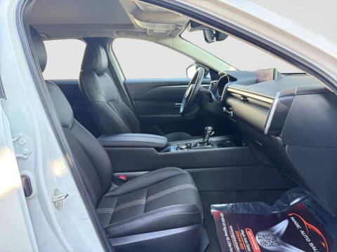 2023 Mazda CX-50 2.5 S Preferred Plus