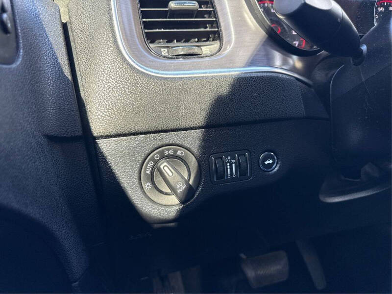 2017 Dodge Charger SXT