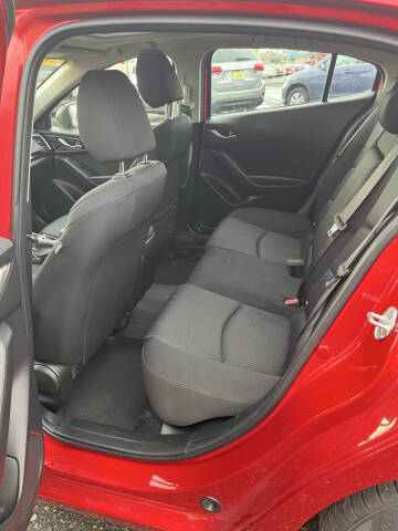 2016 Mazda MAZDA3 i Touring