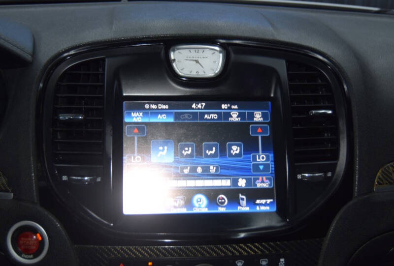 2013 Chrysler 300 SRT8