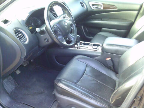 2013 Nissan Pathfinder Platinum