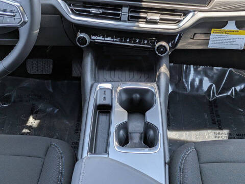 2026 Chevrolet Equinox EV LT 1
