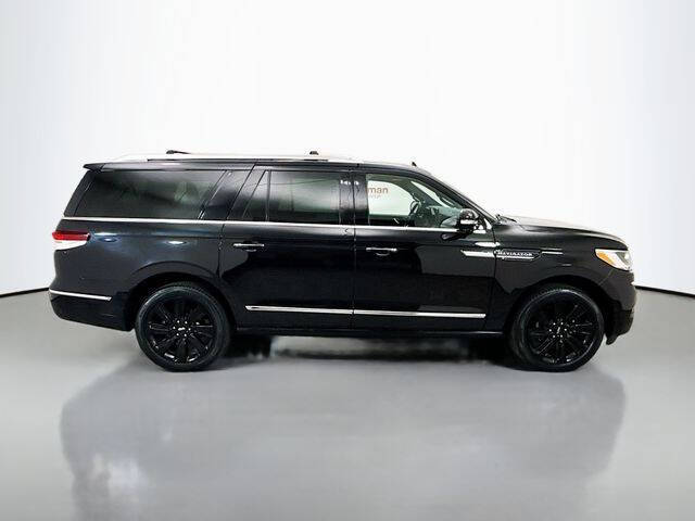 2023 Lincoln Navigator L Reserve