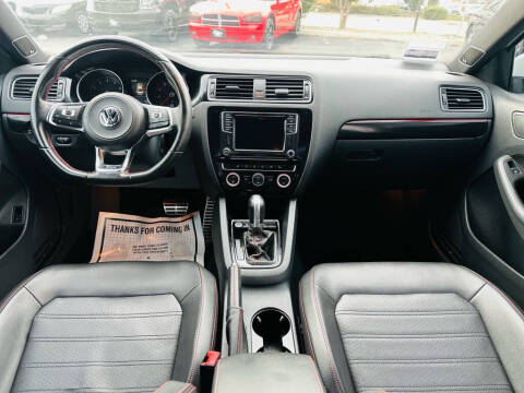 2017 Volkswagen Jetta 2.0T GLI