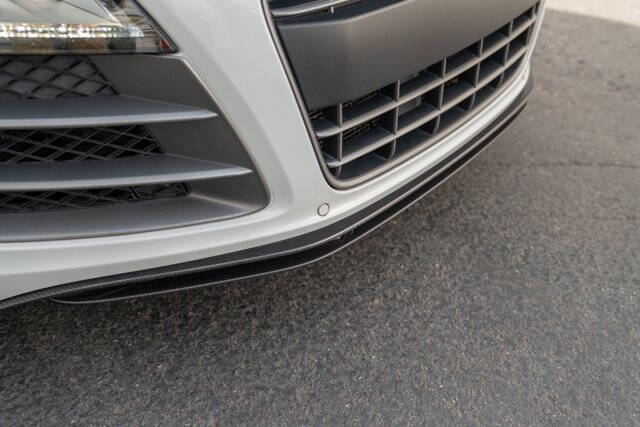2012 Audi R8 44