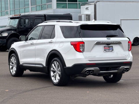 2023 Ford Explorer Platinum