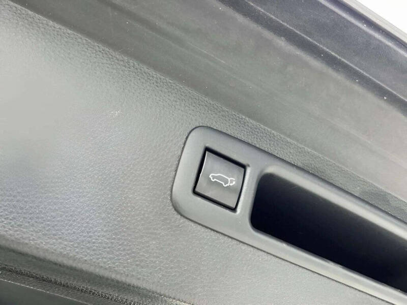 2020 Toyota Highlander Hybrid XLE