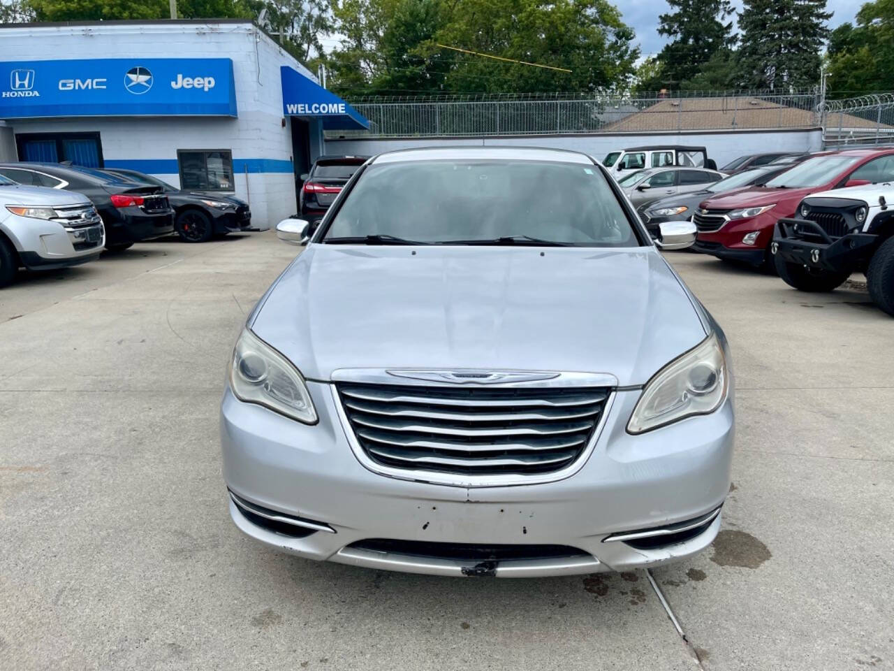 2011 Chrysler 200 for sale at Alpha Auto Sales in Detroit, MI