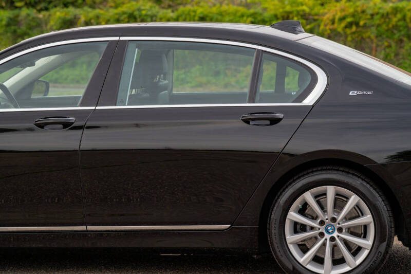 2018 BMW 7 Series 740e xDrive iPerformance