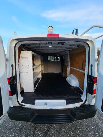 2018 Nissan NV 1500 SV