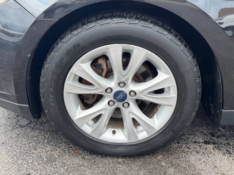 2011 Ford Taurus SEL