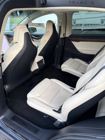 2017 Tesla Model X 75D