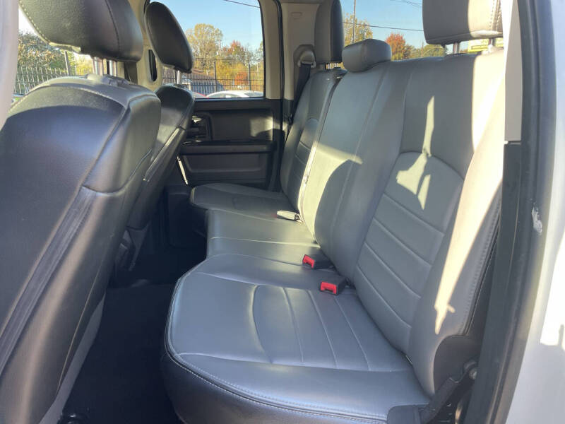 2021 RAM 1500 Classic Express