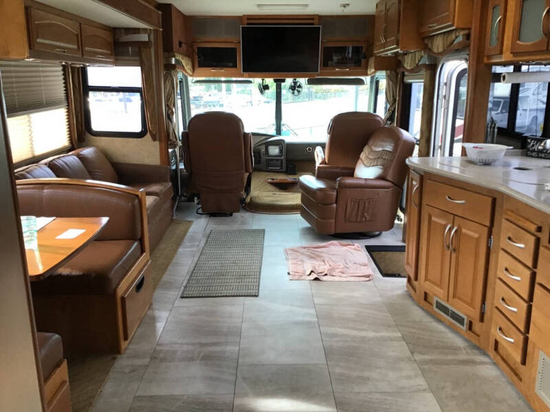 2004 Fleetwood RV Pace Arrow 36B / 36ft