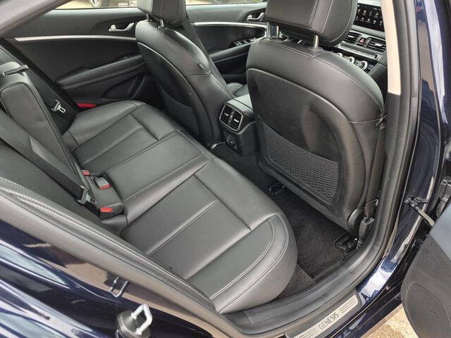 2023 Genesis G70