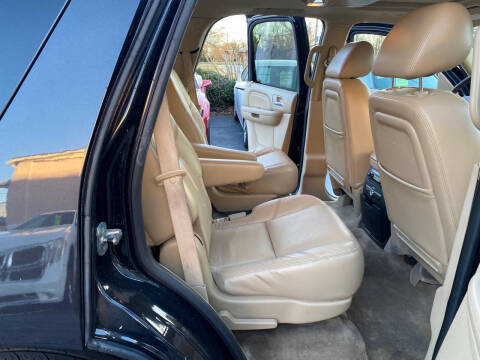2011 Cadillac Escalade Premium