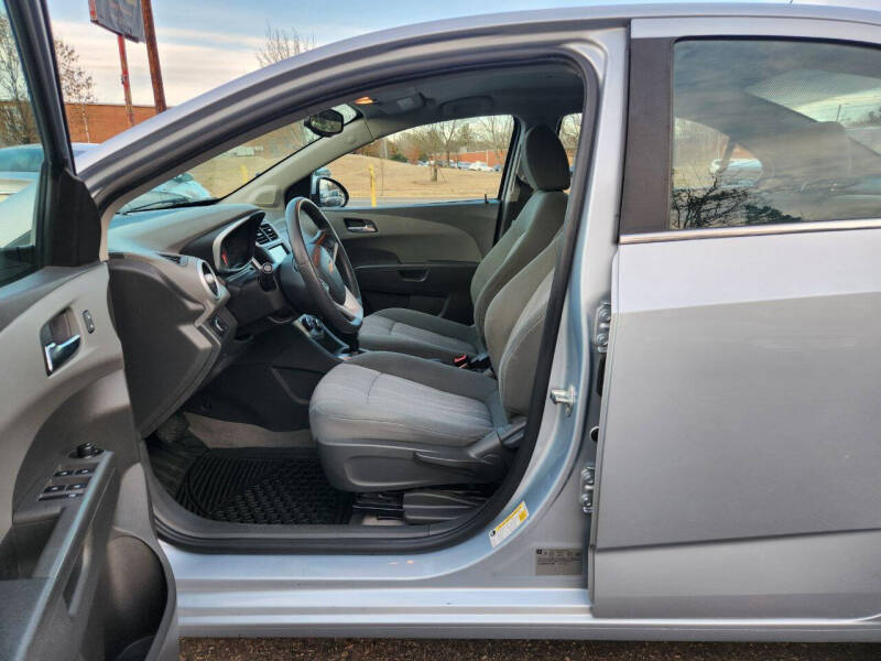 2017 Chevrolet Sonic LT Auto