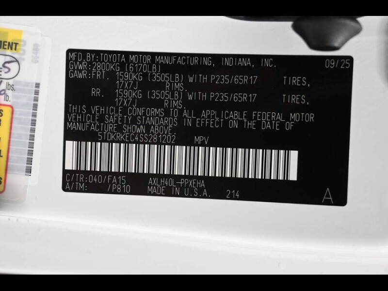 2025 Toyota Sienna LE 8-Passenger