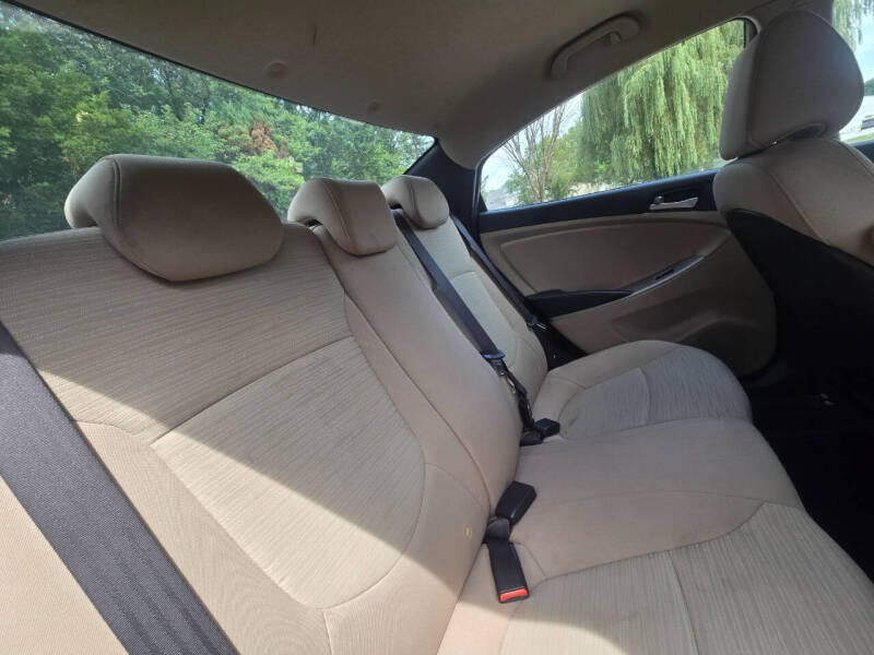 2015 Hyundai Accent GLS