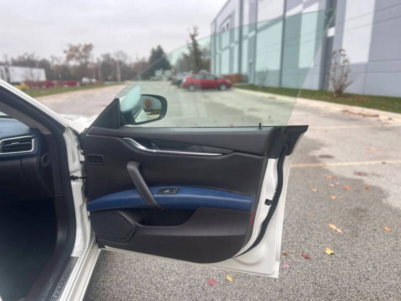 2017 Maserati Ghibli