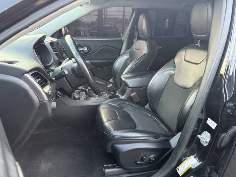 2019 Jeep Cherokee Latitude Plus