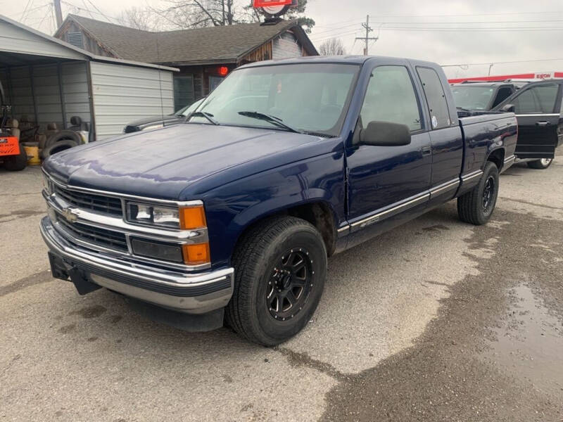 1998 Chevrolet C/K 1500 Series for sale at LEE AUTO SALES in McAlester OK