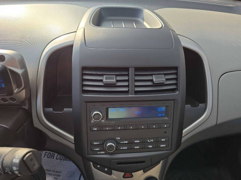 2016 Chevrolet Sonic LS Auto