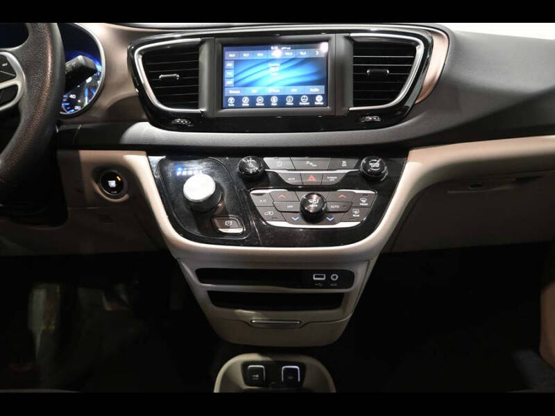 2018 Chrysler Pacifica Touring Plus