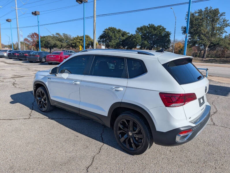 2023 Volkswagen Taos SE