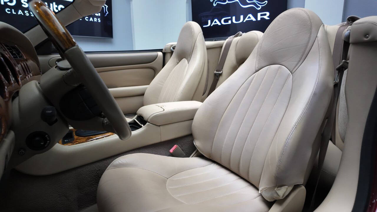 1998 Jaguar XK-Series 42
