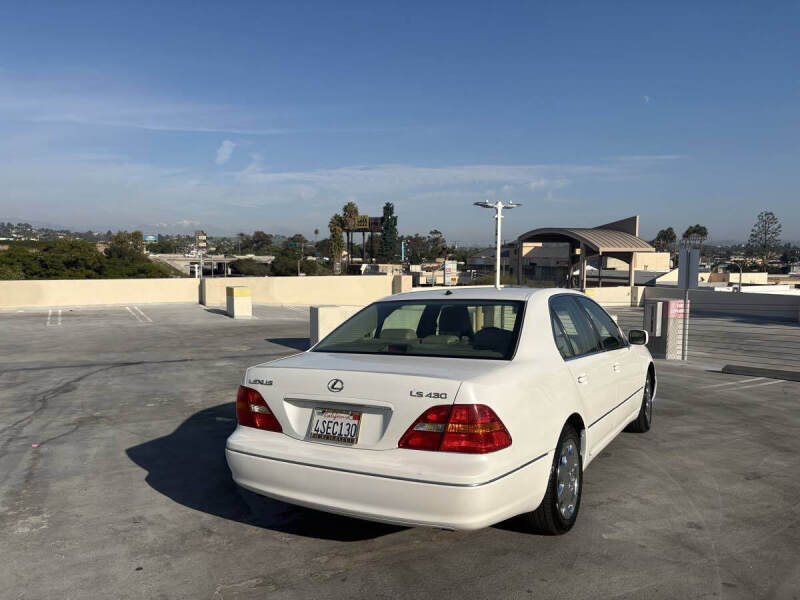 2001 Lexus LS 430