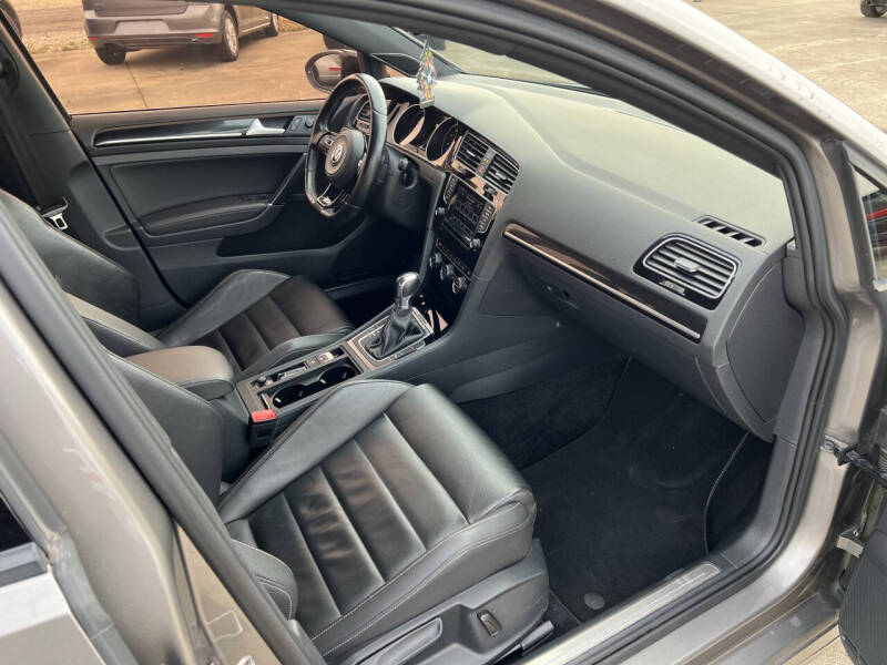 2015 Volkswagen Golf R 4Motion