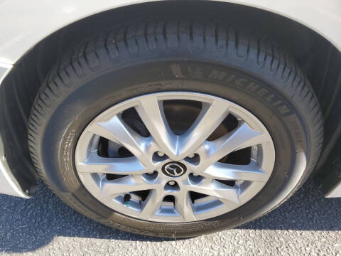 2015 Mazda MAZDA3 i Touring