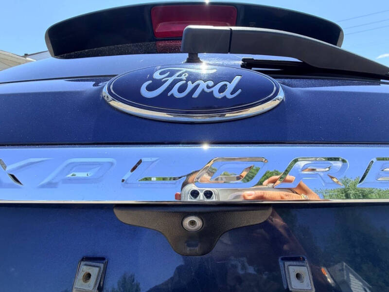 2016 Ford Explorer