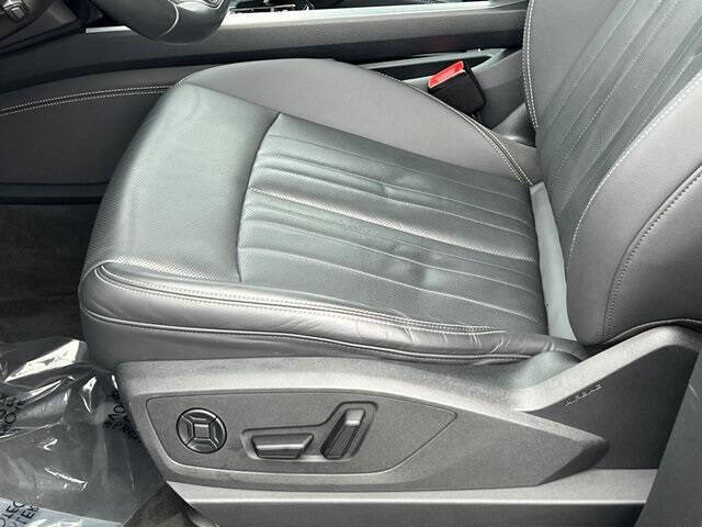 2024 Audi Q8 Sportback e-tron quattro Premium Plus S line