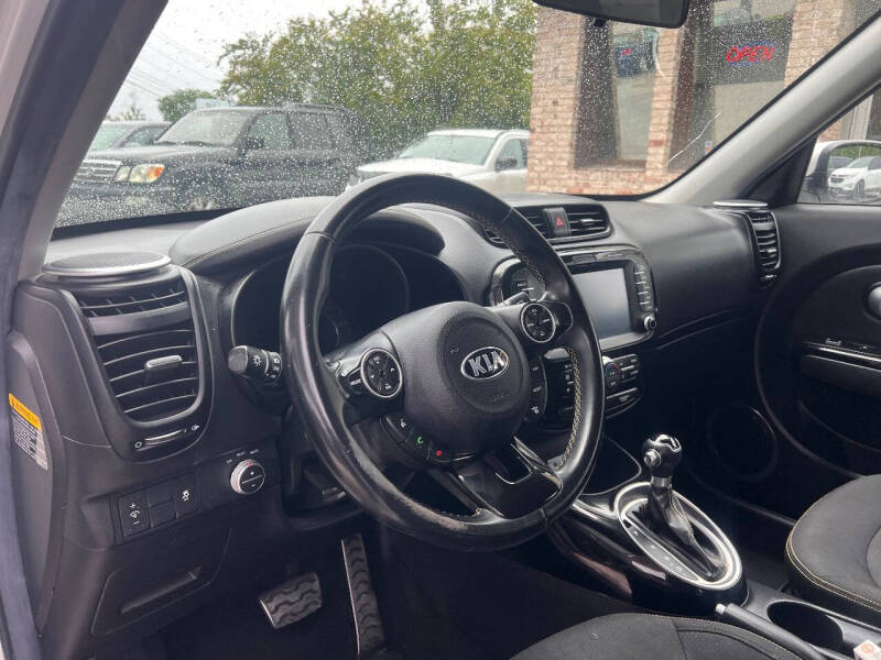 2015 Kia Soul +