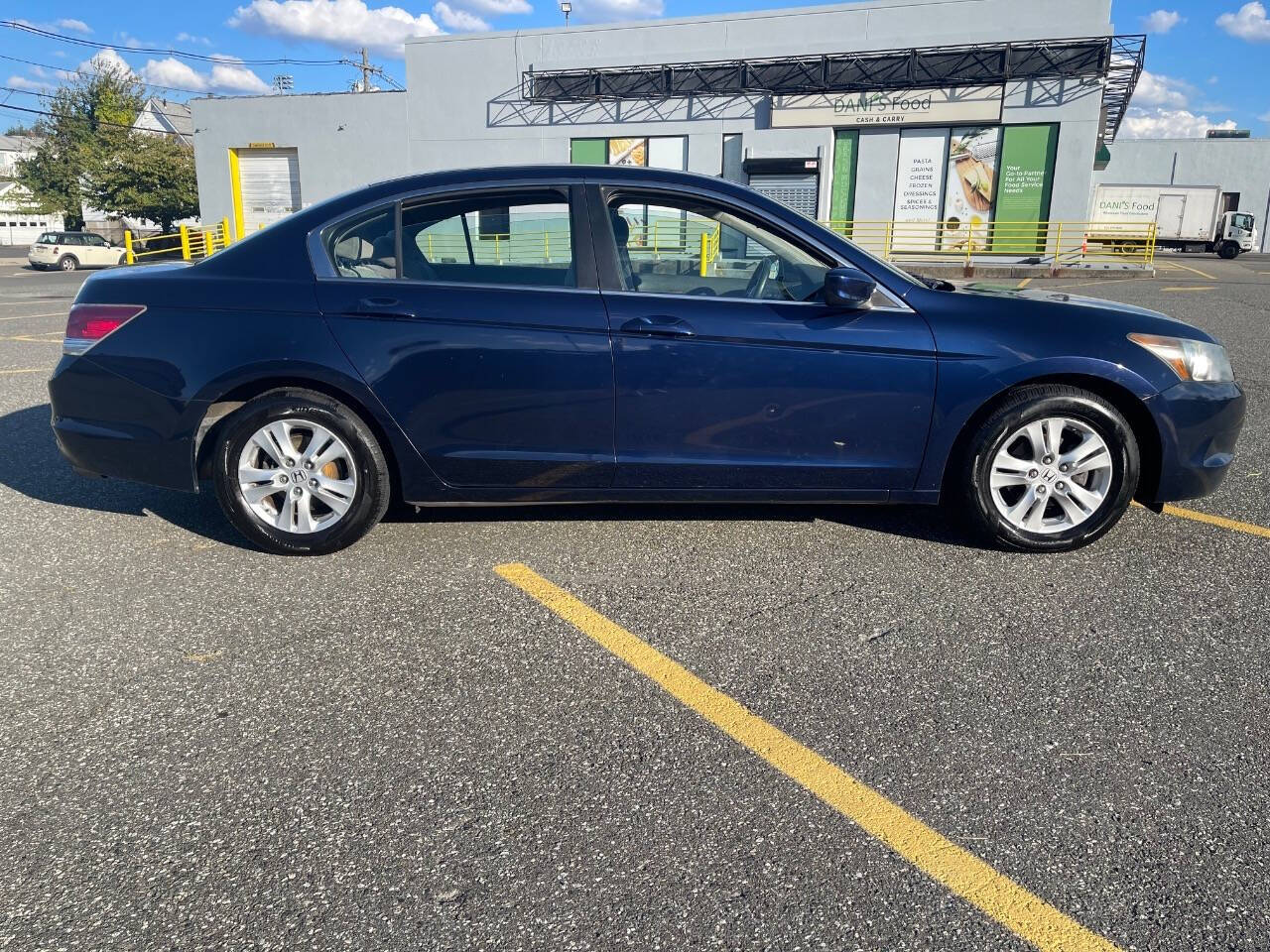 2009 Honda Accord for sale at M & P Auto Sales in Saddle Brook, NJ