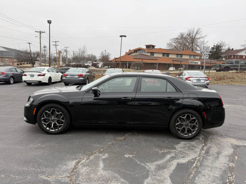 2016 Chrysler 300 S