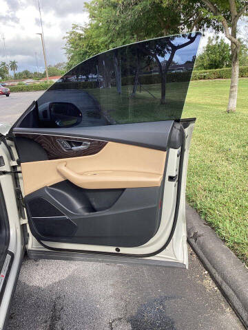 2021 Audi Q8 quattro Premium Plus 55 TFSI