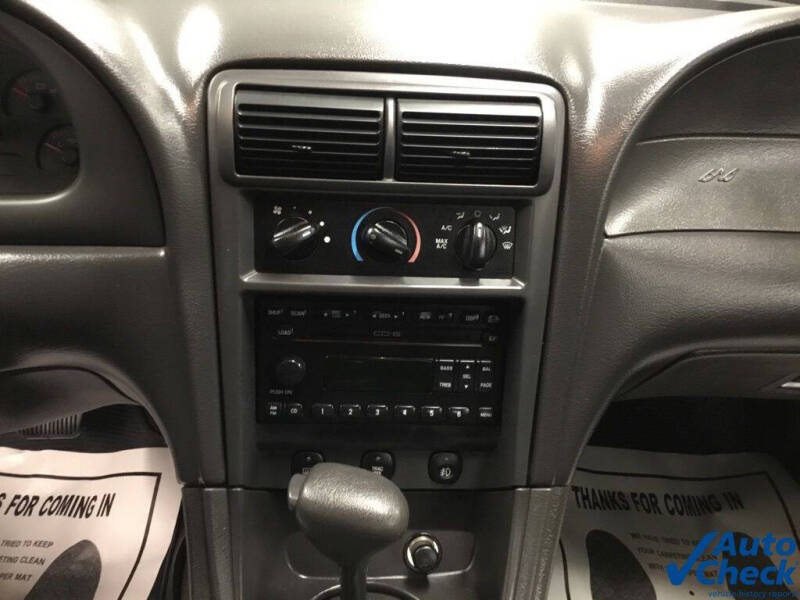 2003 Ford Mustang