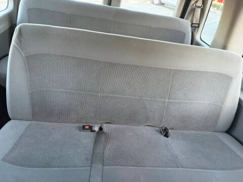 2006 Ford E-Series E-350 SD XLT