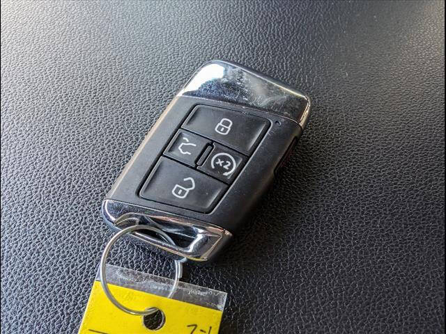 2022 Volkswagen Atlas Cross Sport V6 SEL Premium R-Line 4Motion