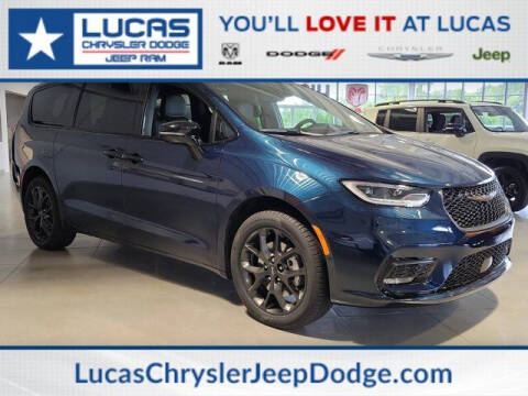 2023 Chrysler Pacifica for sale at Lucas Chrysler Jeep Dodge Ram in Lumberton NJ