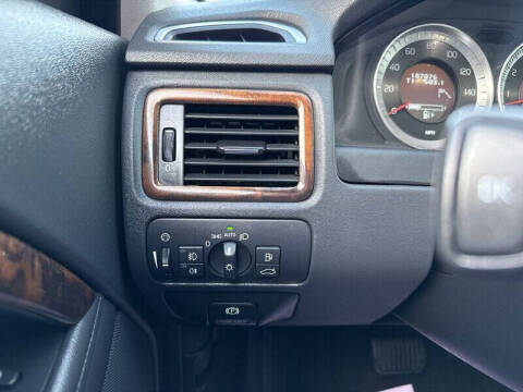 2013 Volvo XC70 T6 Premier Plus