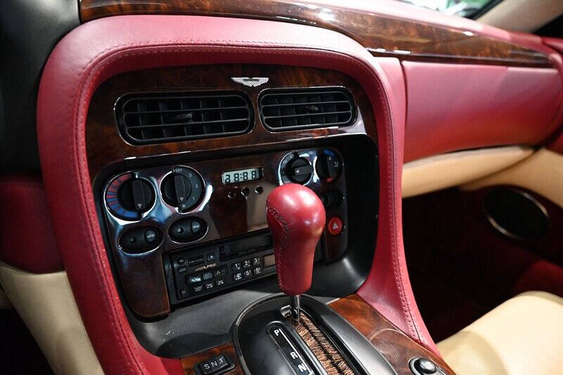 1997 Aston Martin DB7 36