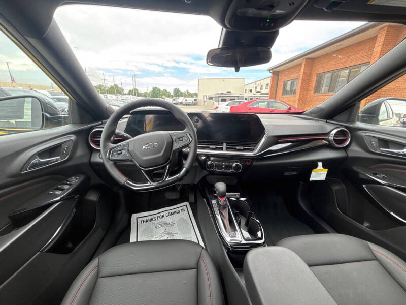 2025 Chevrolet Trax RS